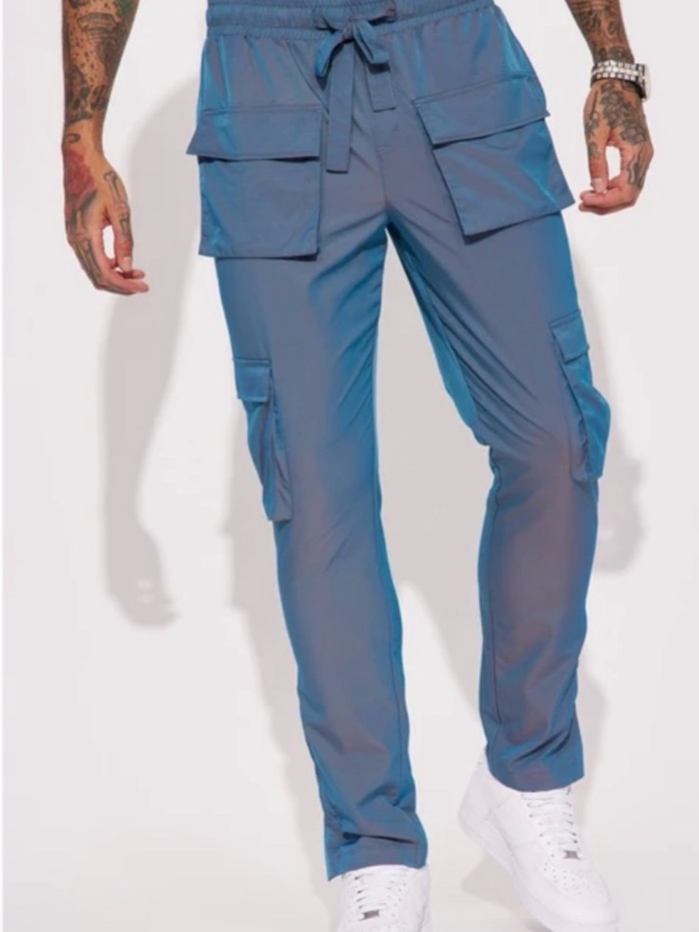Fashion Nova Men’s iridescent cargo pants Size XL